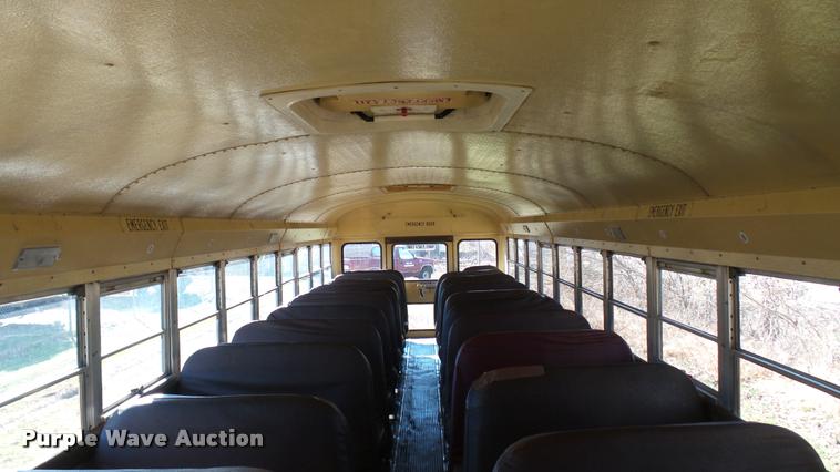 image for item DA0417 1992 International 3800 school bus