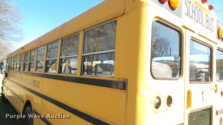 image for item DA0417 1992 International 3800 school bus