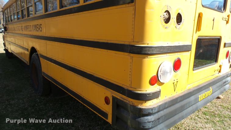 image for item DA0417 1992 International 3800 school bus