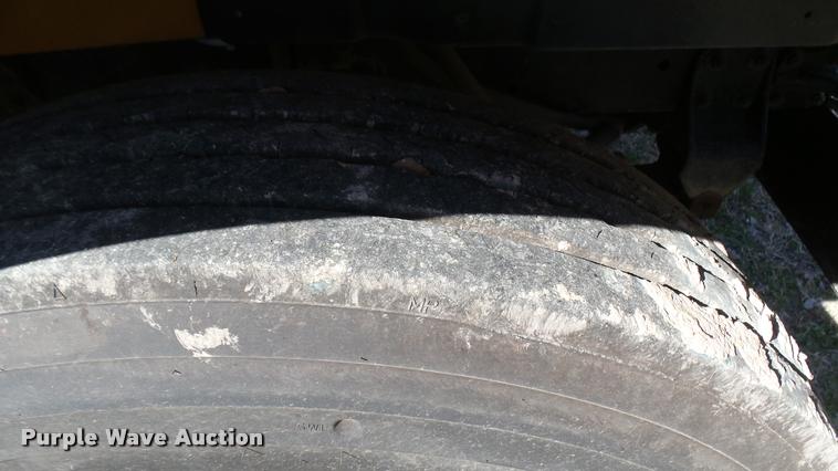 image for item DA0417 1992 International 3800 school bus