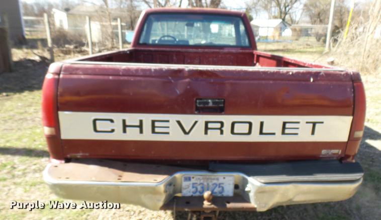 image for item DA0418 1989 Chevrolet 1500 pickup truck