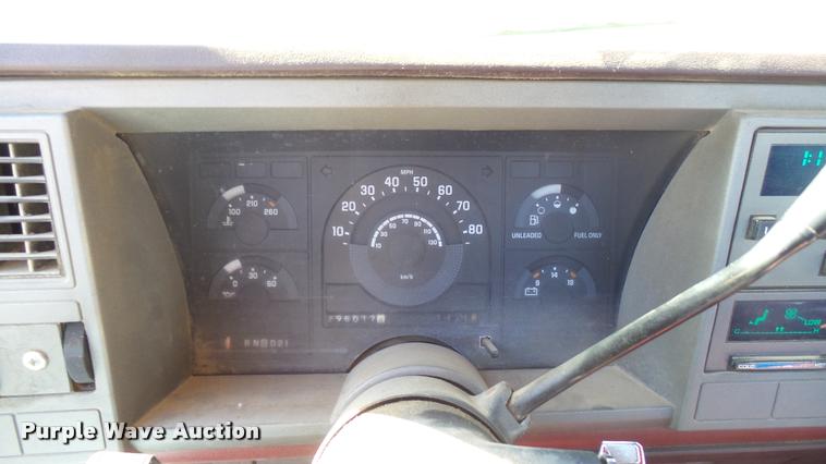 image for item DA0418 1989 Chevrolet 1500 pickup truck