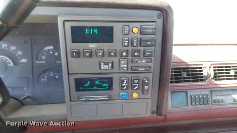 image for item DA0418 1989 Chevrolet 1500 pickup truck