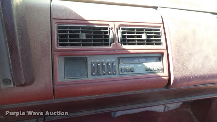 image for item DA0418 1989 Chevrolet 1500 pickup truck