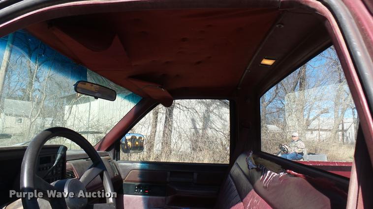image for item DA0418 1989 Chevrolet 1500 pickup truck