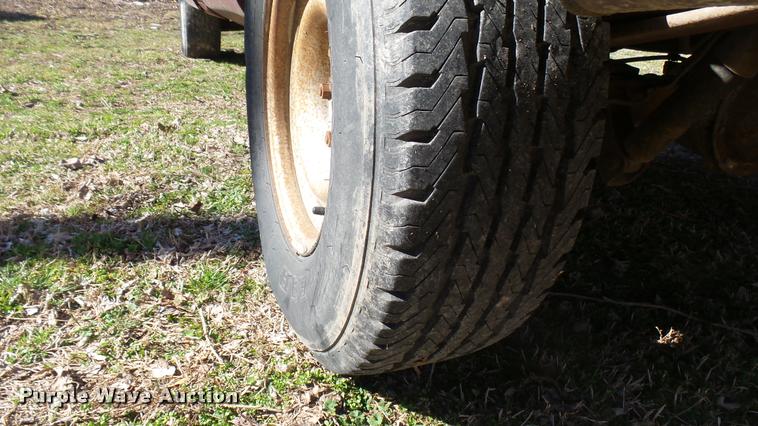 image for item DA0418 1989 Chevrolet 1500 pickup truck