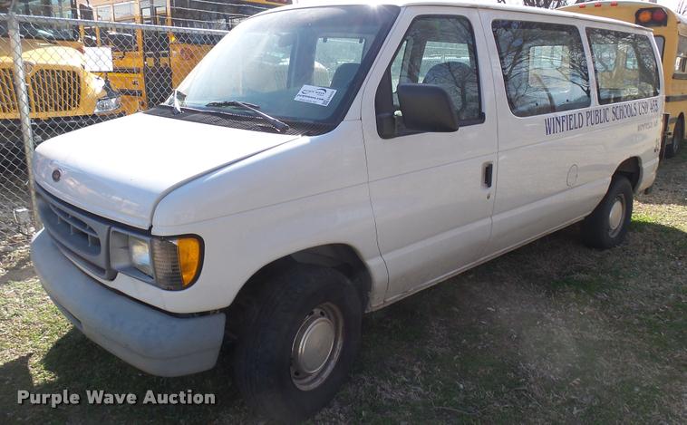 image for item DA0420 1998 Ford Club Wagon van