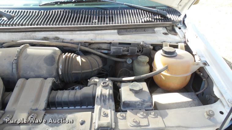 image for item DA0420 1998 Ford Club Wagon van