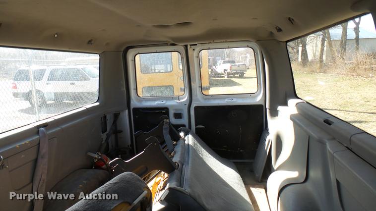 image for item DA0420 1998 Ford Club Wagon van