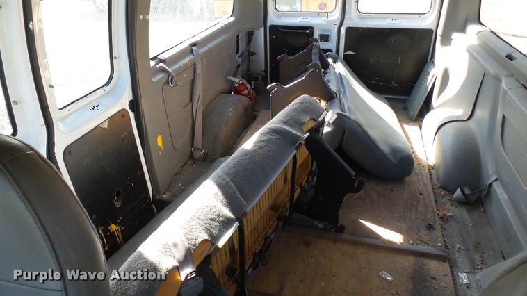 image for item DA0420 1998 Ford Club Wagon van