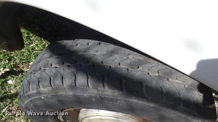 image for item DA0420 1998 Ford Club Wagon van