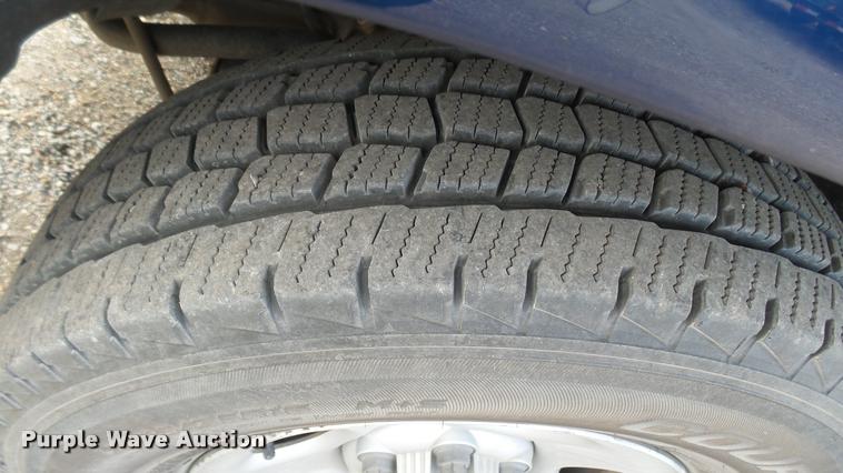 image for item DA0449 2002 Chevrolet Silverado 1500 pickup truck