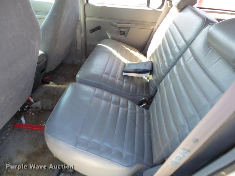 image for item DA2588 1995 Ford Explorer SUV
