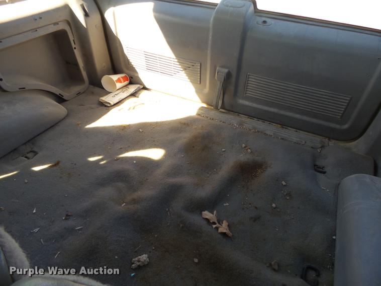 image for item DA2588 1995 Ford Explorer SUV