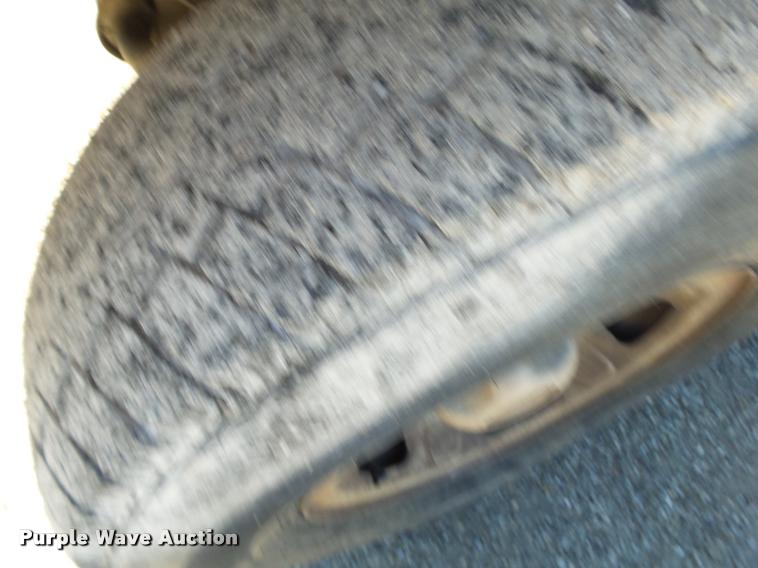 image for item DA2588 1995 Ford Explorer SUV