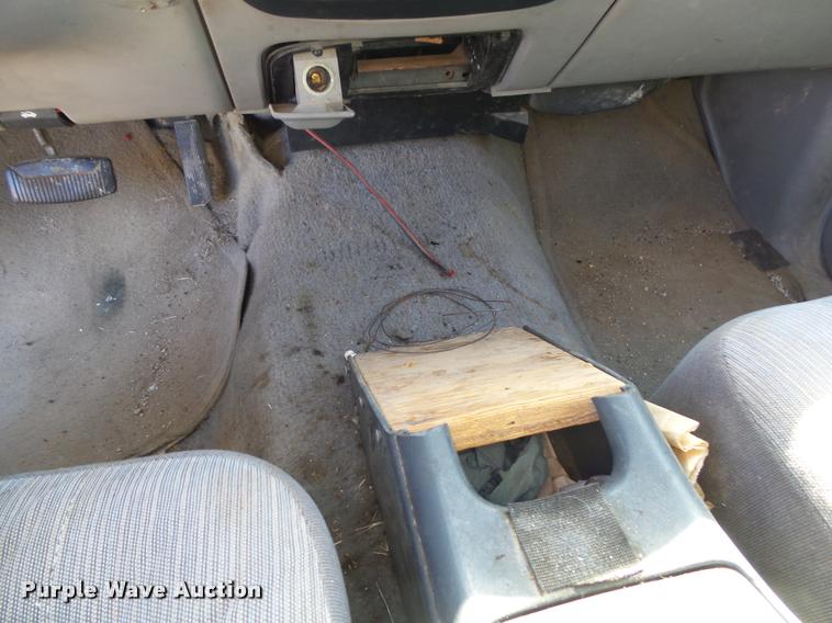 image for item DA2588 1995 Ford Explorer SUV