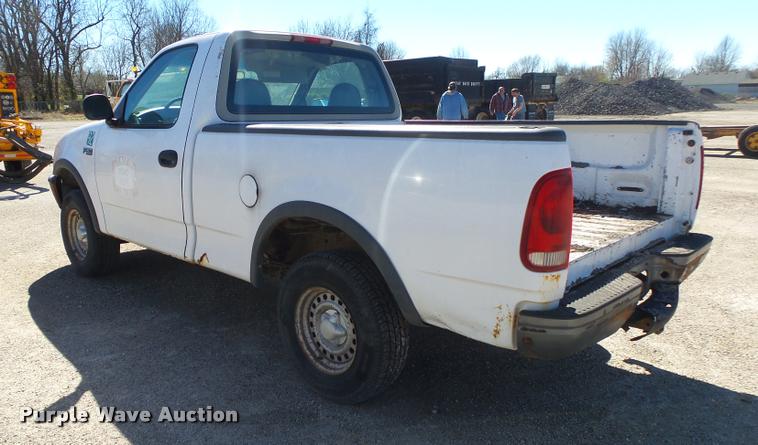 image for item DA2589 1997 Ford F150 pickup truck