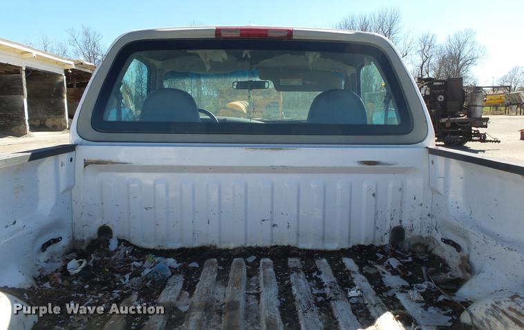 image for item DA2589 1997 Ford F150 pickup truck