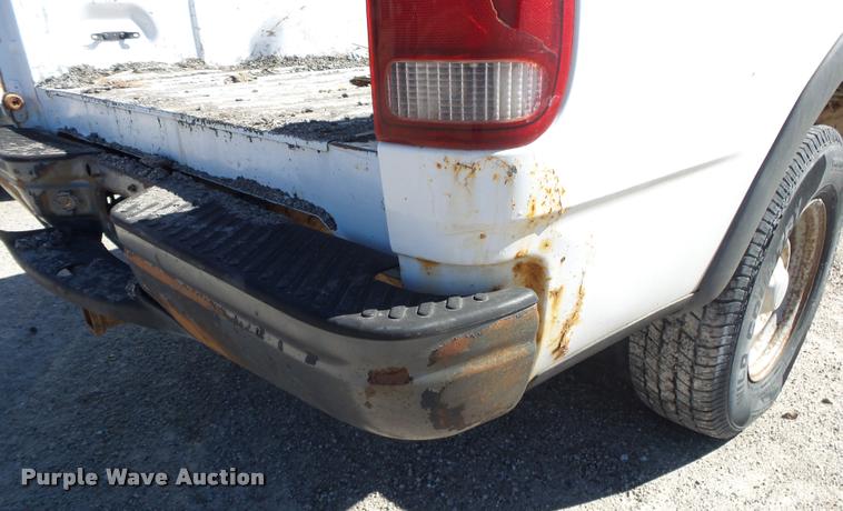 image for item DA2589 1997 Ford F150 pickup truck