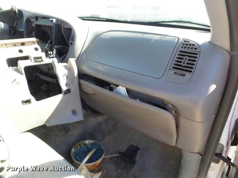 image for item DA2589 1997 Ford F150 pickup truck