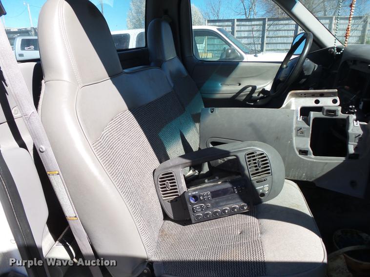 image for item DA2589 1997 Ford F150 pickup truck