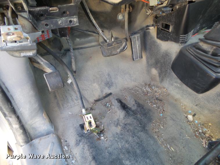 image for item DA2589 1997 Ford F150 pickup truck