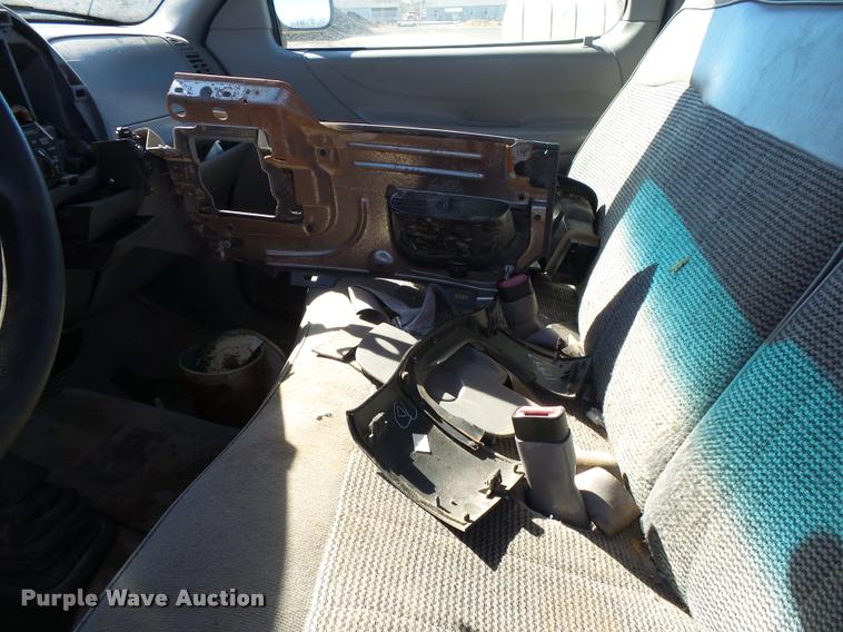 image for item DA2589 1997 Ford F150 pickup truck