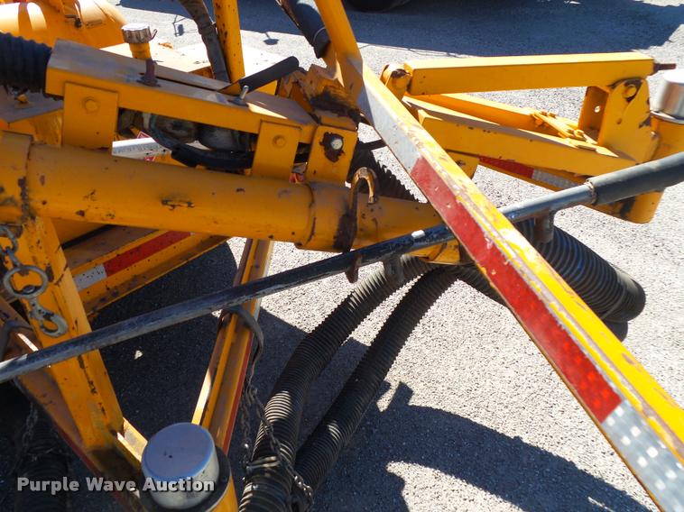 image for item DA2590 Crafco spray injection pot hole patcher