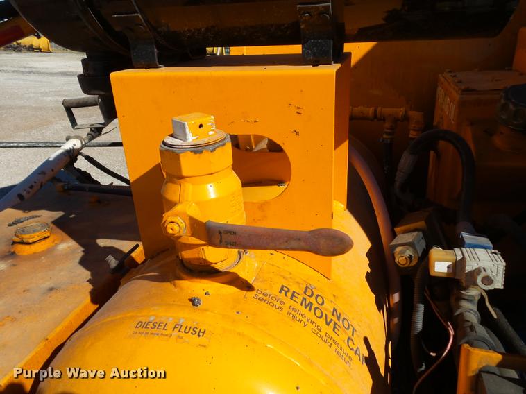 image for item DA2590 Crafco spray injection pot hole patcher