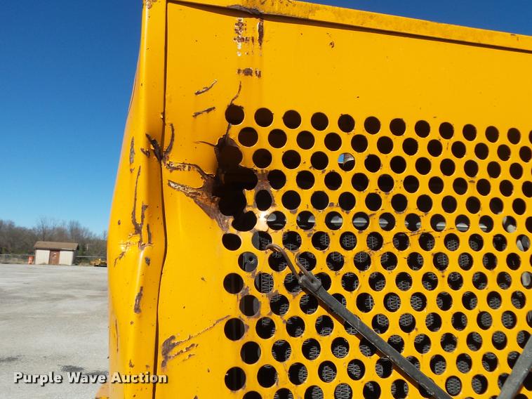 image for item DA2590 Crafco spray injection pot hole patcher