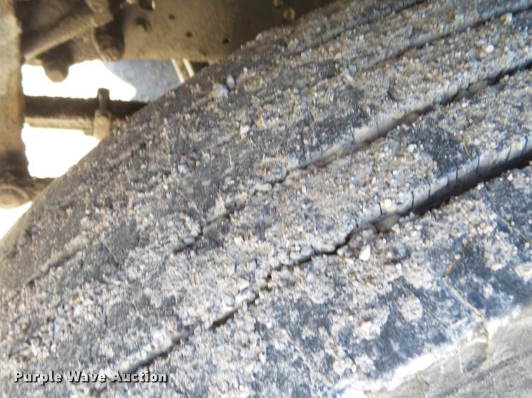 image for item DA2591 1984 Chevrolet Kodiak oil distributor truck