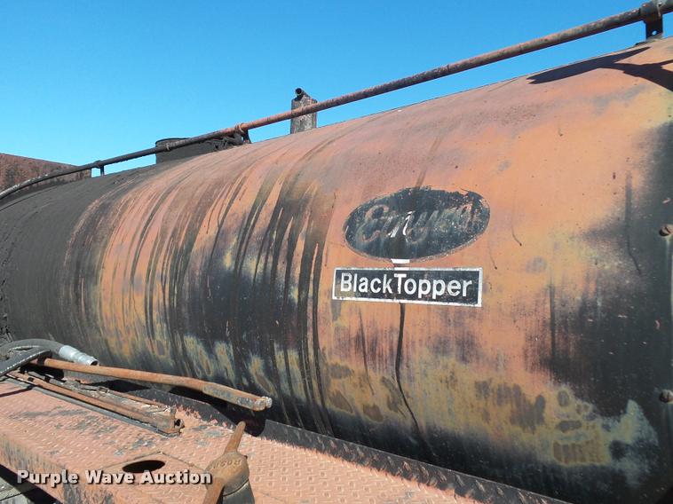 image for item DA2591 1984 Chevrolet Kodiak oil distributor truck