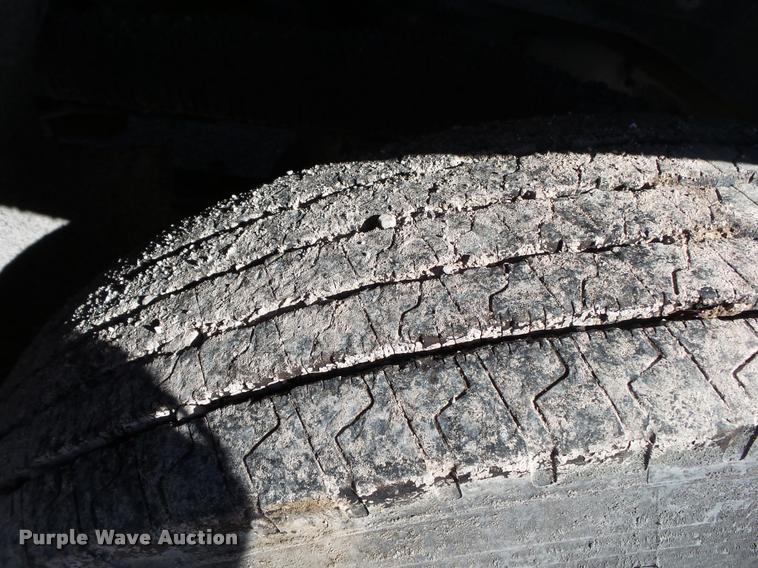 image for item DA2591 1984 Chevrolet Kodiak oil distributor truck