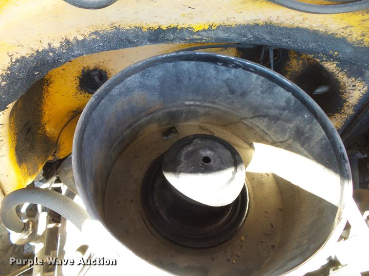 image for item DA2591 1984 Chevrolet Kodiak oil distributor truck