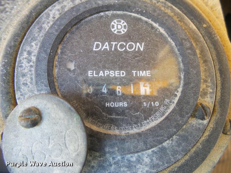 image for item DA2591 1984 Chevrolet Kodiak oil distributor truck