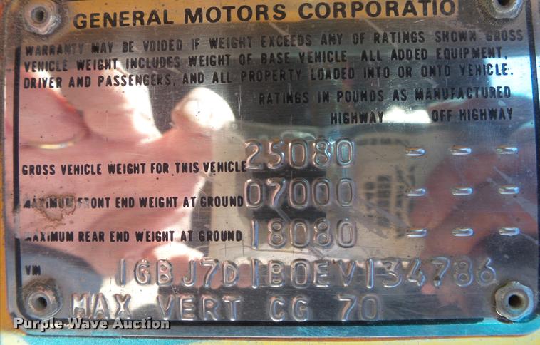 image for item DA2591 1984 Chevrolet Kodiak oil distributor truck