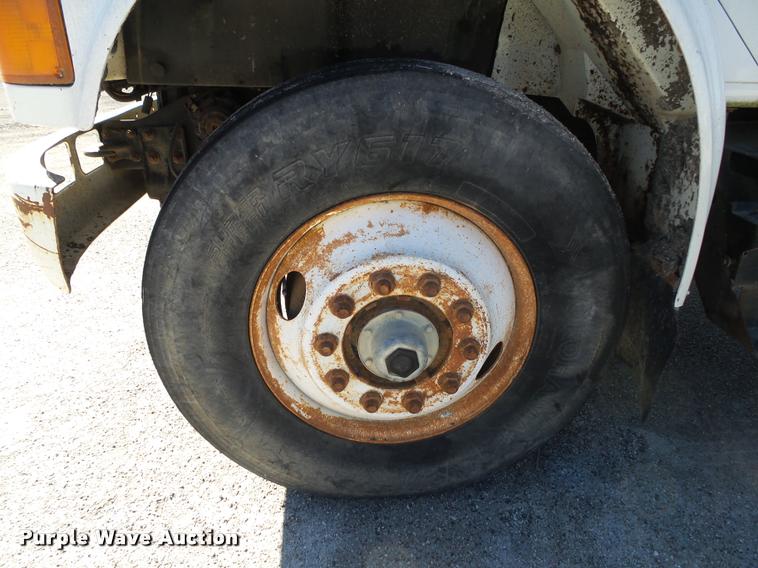 image for item DA2594 1995 International 4900 dump truck