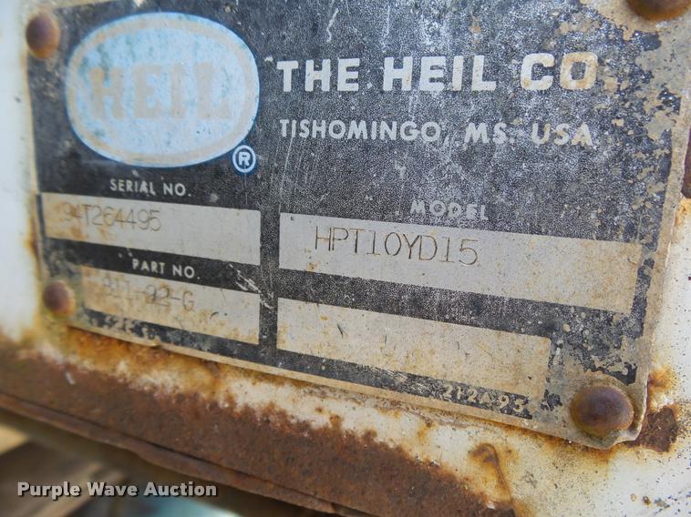 image for item DA2594 1995 International 4900 dump truck