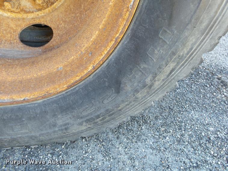 image for item DA2594 1995 International 4900 dump truck