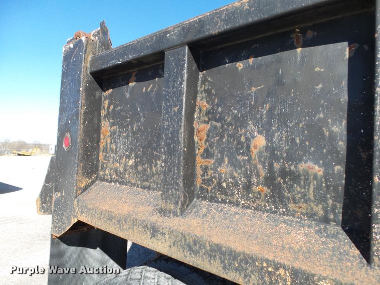 image for item DA2594 1995 International 4900 dump truck