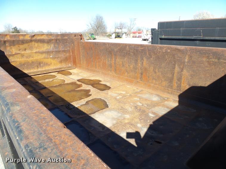 image for item DA2594 1995 International 4900 dump truck