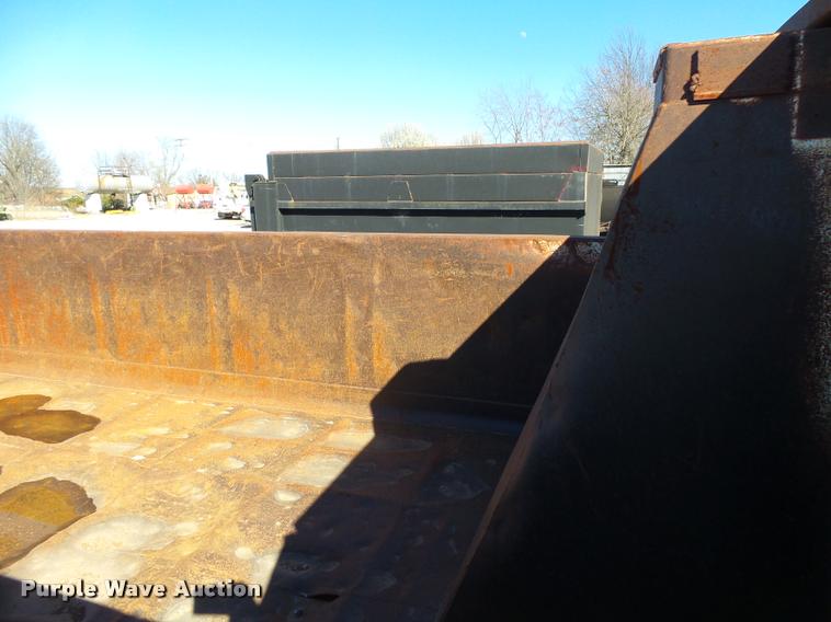 image for item DA2594 1995 International 4900 dump truck