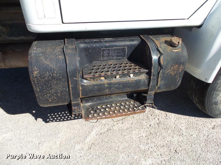 image for item DA2594 1995 International 4900 dump truck