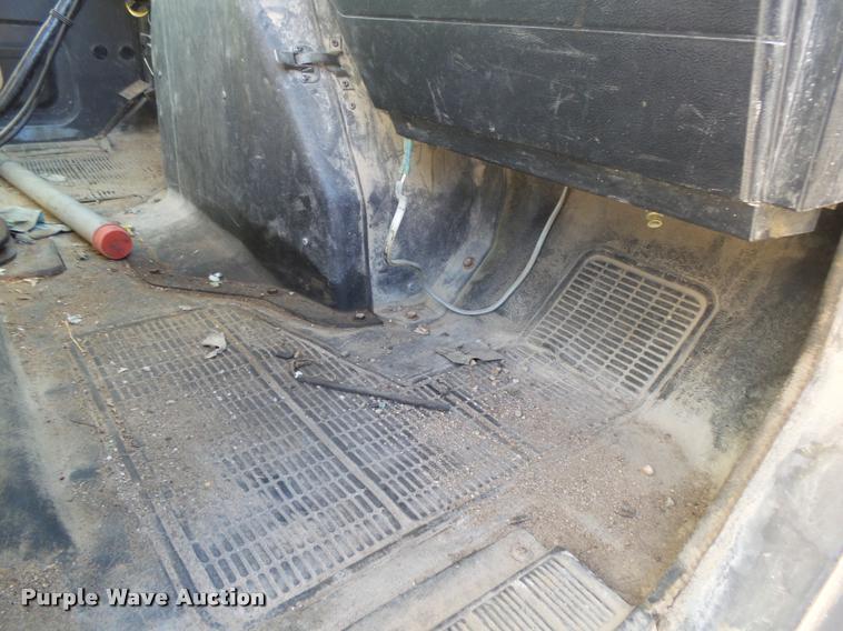 image for item DA2594 1995 International 4900 dump truck