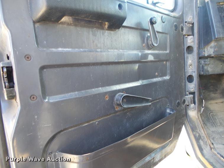 image for item DA2594 1995 International 4900 dump truck