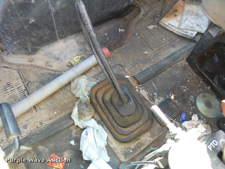 image for item DA2594 1995 International 4900 dump truck