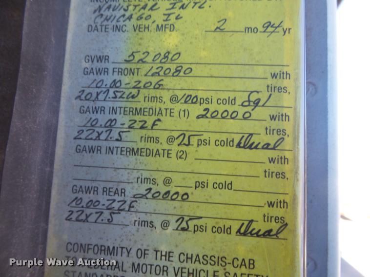 image for item DA2594 1995 International 4900 dump truck