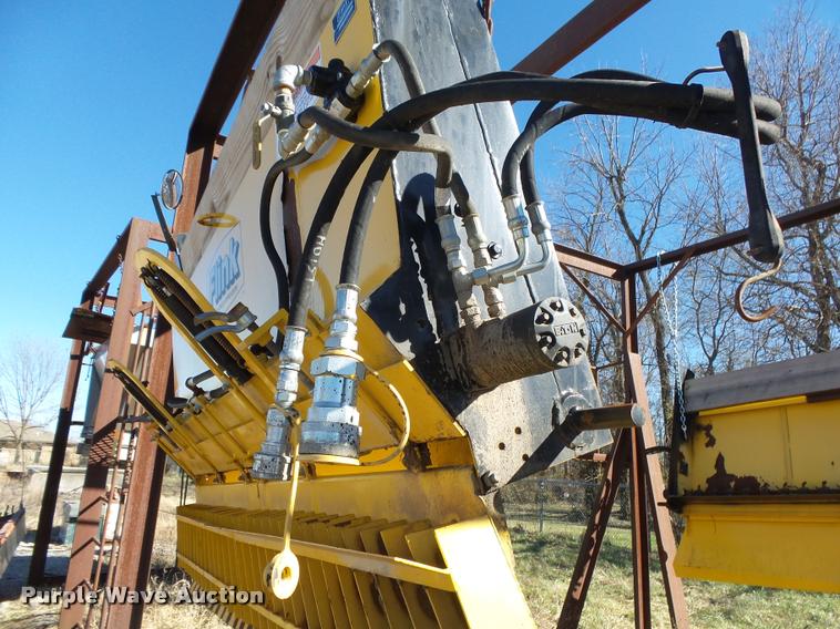 image for item DA2596 Flink HD8 chip and seal tailgate