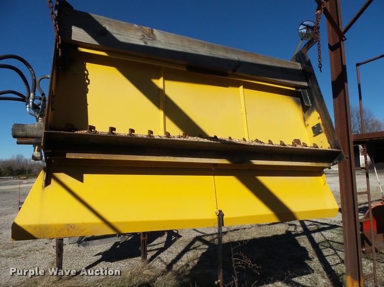 image for item DA2596 Flink HD8 chip and seal tailgate