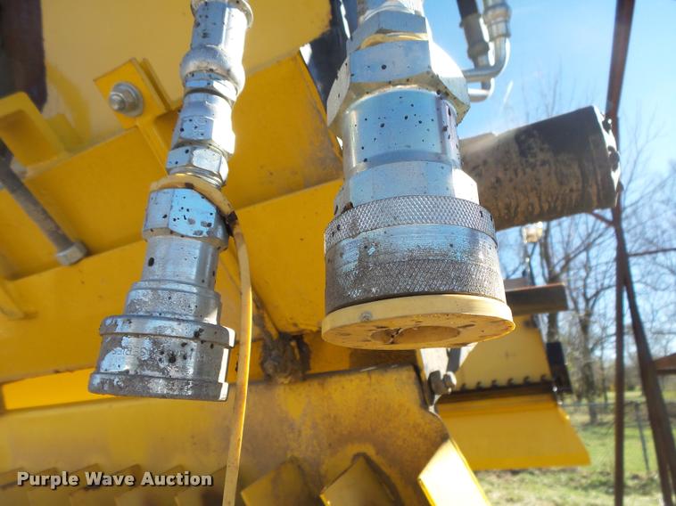 image for item DA2596 Flink HD8 chip and seal tailgate